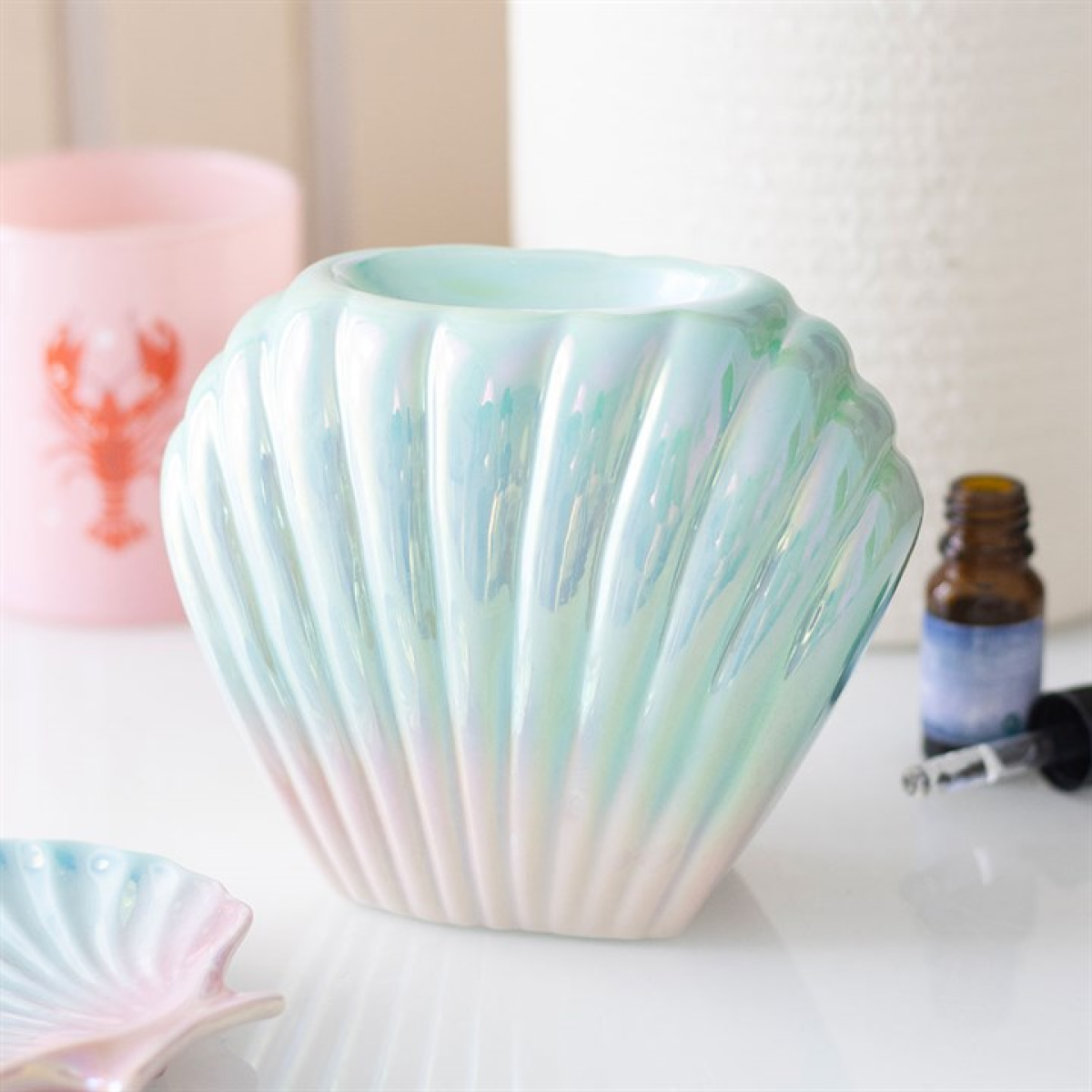 Iridescent Shell Oil Burner